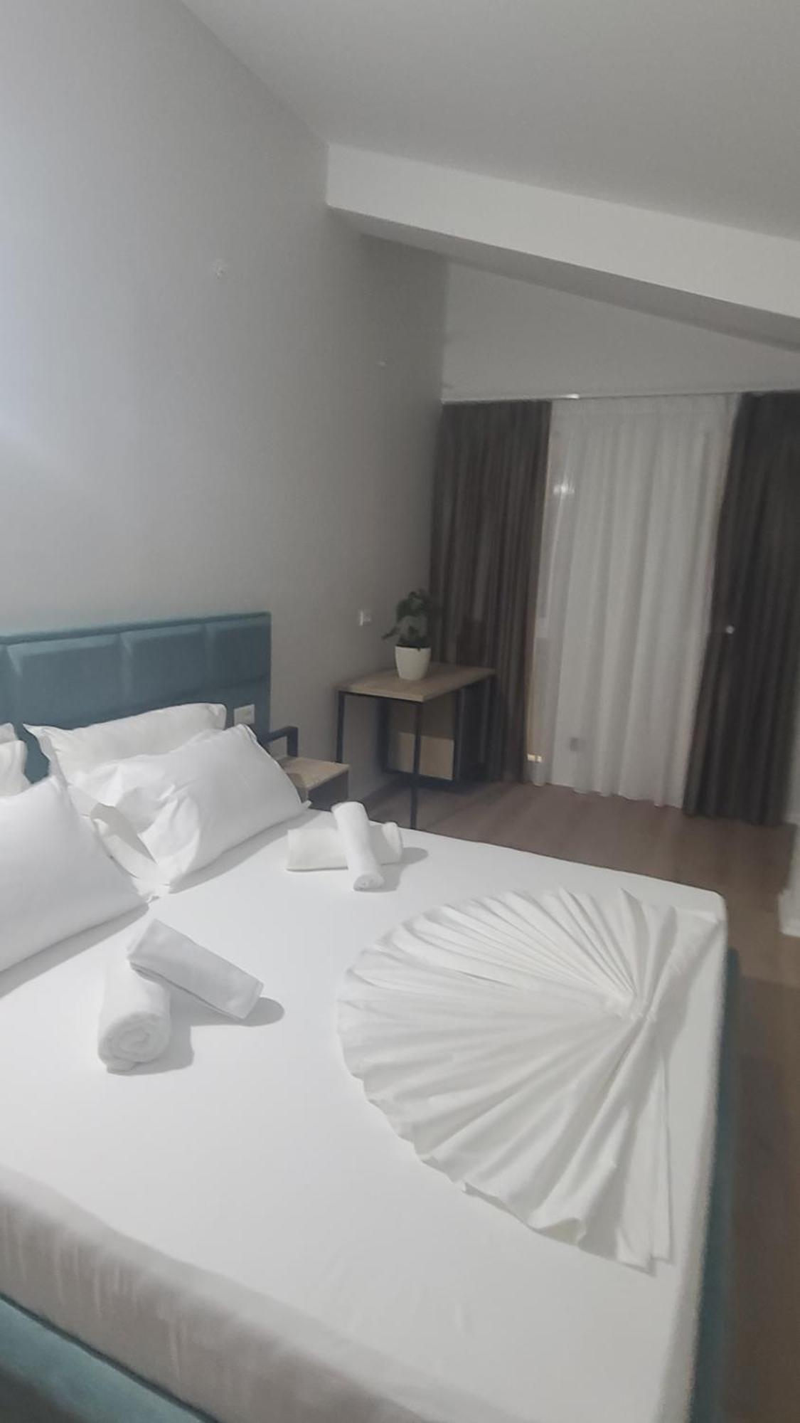 Hotel Noel Vlorë 外观 照片
