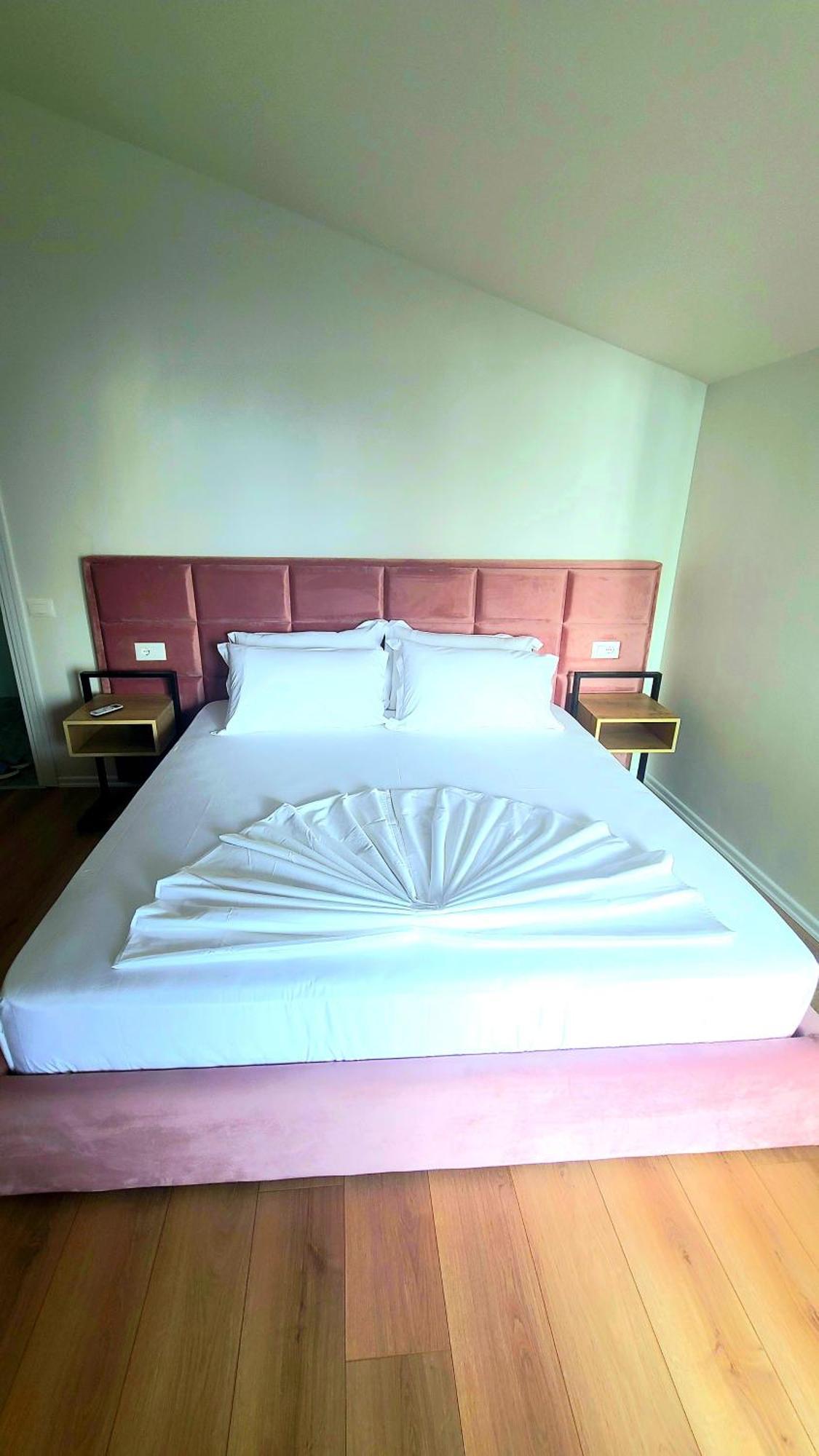 Hotel Noel Vlorë 外观 照片